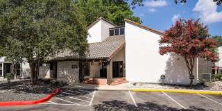 Deer Oaks Gallery 1