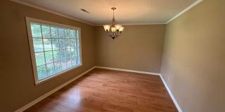 4 Bedroom Brick Home in Alice Drive Area! Gallery 3