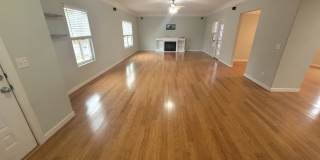 Stunning 4 Bedroom, 2.5 Bath Home Just 3 Blocks to Chesapeake Bay Gallery 12