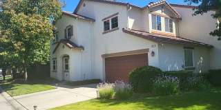 Gated Woodlake Village: West Roseville, 3 Bedroom 3 Bathroom, Gardner Included Gallery 1
