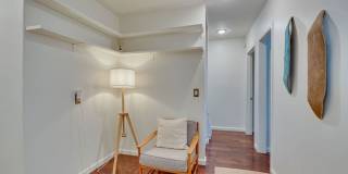 1902 Granville Ave Gallery 38