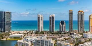 18101 Collins Ave Gallery 25