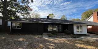 Nice 3 Bedroom 2 Bathroom house near Downtown Benton, Arkansas at 212 Lillian Street with Large Workshop Nice 3 Bedroom 2 Bathroom house near Downtown Benton, Arkansas at 212 Lillian Street with Large Workshop Gallery 1
