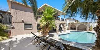 2571 Vegas Valley Drive Gallery 37