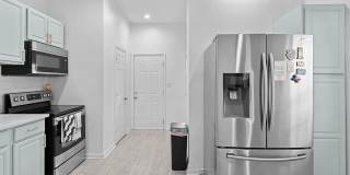 2510 Guilford Avenue Gallery 16