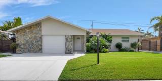 702 Grove Street Gallery 31