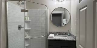406 E 6th St - 4 Bed/4 Bath - Fully Furnished - Located Right By Kirkwood! Gallery 6
