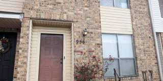 956 Sunmeadow Dr Gallery 1