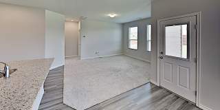 Beautiful 4 Bedroom, 2 Bathroom in Yukon School District Gallery 6