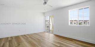 82 SW 3rd Ct Gallery 24