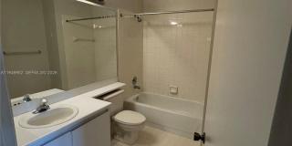549 Racquet Club Road 32, Weston, FL 33326 Gallery 15