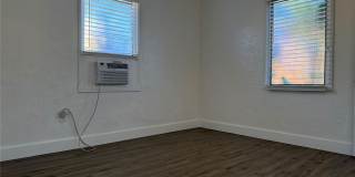 1739 Moffett Street Gallery 8