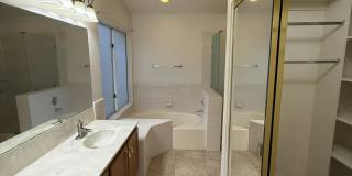 9601 East Ashford Drive Gallery 23