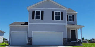 Spacious 4BR Home with Gourmet Kitchen & 3-Car Garage – Available End of May Gallery 1