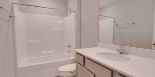 Stunning 2022 Build in Lexington! Stunning 2022 Build in Lexington! Gallery 4