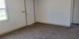 2 Bedroom House Backyard! Gallery 8