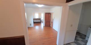 119-121 Prospect Street Gallery 12