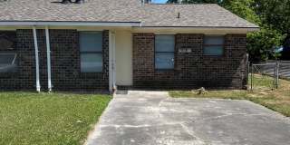 Charming 2 Bedroom Gallery 1