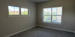 Secure, Stylish & Convenient – 2 Bed Condo in Loveland Gallery 13