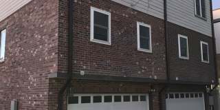 3 Bed, 3.5 Bath Home w/ 2 Car Garage and Lake Views Gallery 40