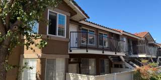 Remodeled Upstairs Condo in RSM Gallery 1