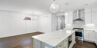 811 Smith Avenue Gallery 20