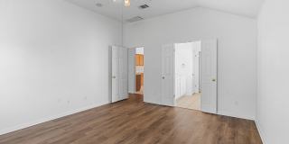 3 Bed, 2 Bath Home with Community Pool in Georgetown Gallery 27
