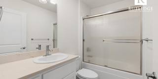 STUNNING 3 Bed / 2.5 Bath Brand New Townhome!! Gallery 21