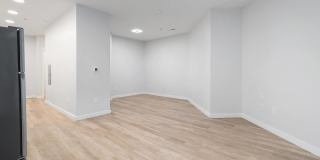 Crossline Gallery 34