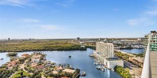 16500 Collins Ave Gallery 32