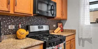 950 W Leland Avenue, Gallery 6