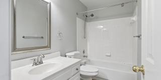 7035 KINGS MANOR Drive Gallery 29