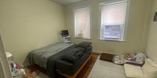 May 1st Studio NO FEE Very Sunny and Spacious, Hardwood Floors, Students Ok Laundry Gallery 1