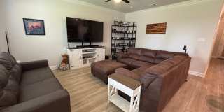 THE COVE AT VILLAGGIO NEAR BAFB Gallery 3