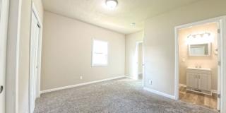 Updated 5 bedroom 2 bathroom home Gallery 6