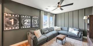 137 N Un St Gallery 37