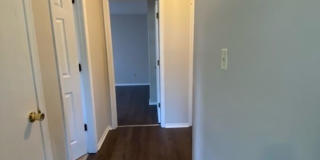 Great Duplex! 2 Bed, 1 Bath Gallery 6