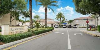 221 Riviera Cir Gallery 2