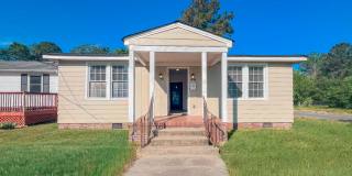 302 Elm St Gallery 1