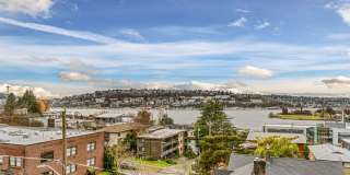 1 Bedroom 1 Bathroom Eastlake Condo W/ Stunning Views Gallery 17