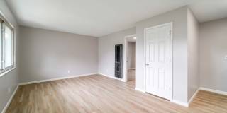 1075 Oak Street Gallery 4