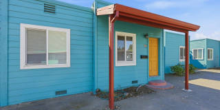 Las Flores Apartments Gallery 5
