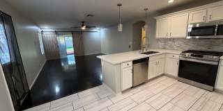 1945 E Aloe Place Gallery 17