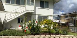 Palolo Valley, ground floor SPACIOUS duplex 2 bed, 2 bath, 1 parking stall includes water and sewer Gallery 1