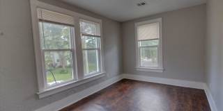 Upper level unit Gallery 6