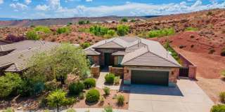 Beautiful 5 Bedroom Home- One Level and Private Pool Gallery 51