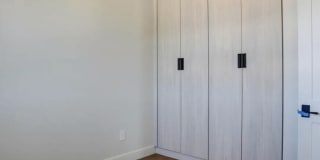 Le Noble Gallery 19