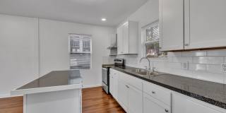2348 Court R Gallery 17
