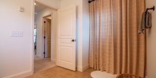 Beautiful 3 Bed/2.5 Bath Home with garage in Jonesborough Gallery 23