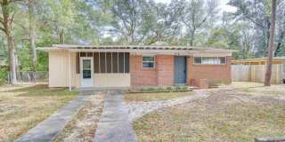 1004 Kearny Dr Gallery 1